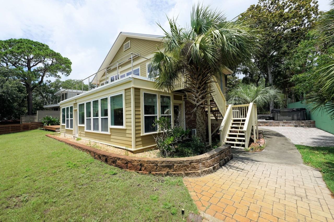 27 Old Ferry Rd - Photo 4 of 50