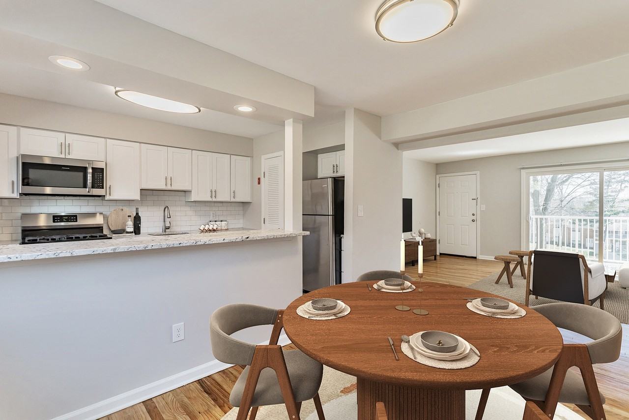 Eagle Rock Apartments at North Plainfield - Photo 2 of 20