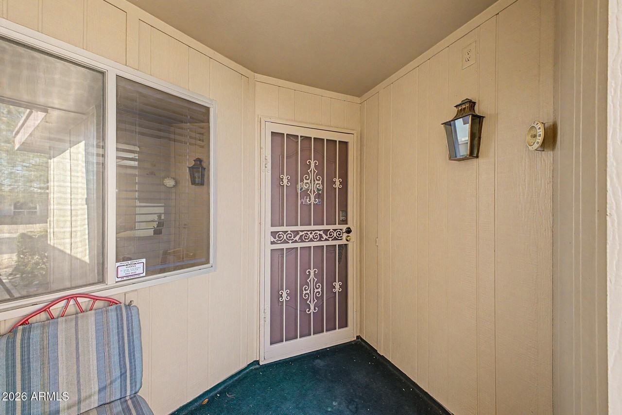 10880 W Emerald Dr - Photo 3 of 26