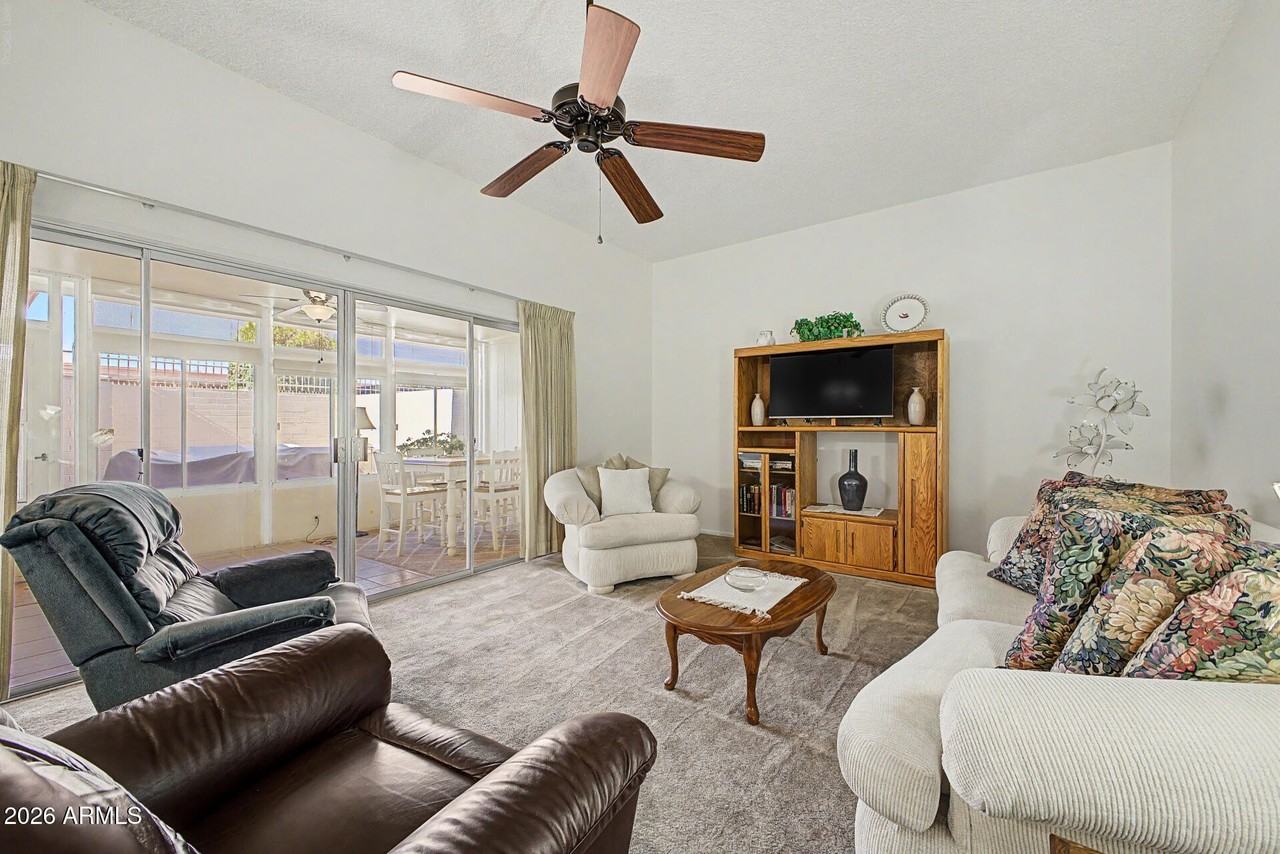 10880 W Emerald Dr - Photo 5 of 26