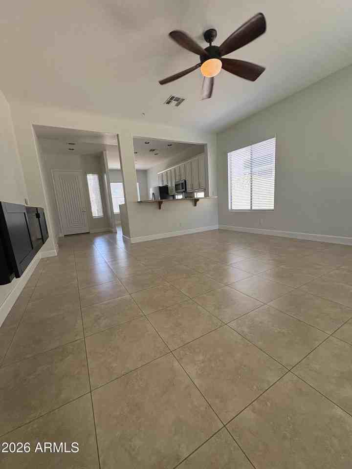 7729 E Tailspin Ln - Photo 4 of 33