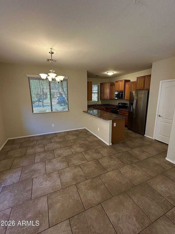 4388 E Selena Dr - Photo 4 of 17