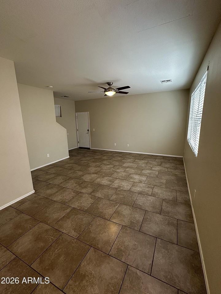4388 E Selena Dr - Photo 5 of 17