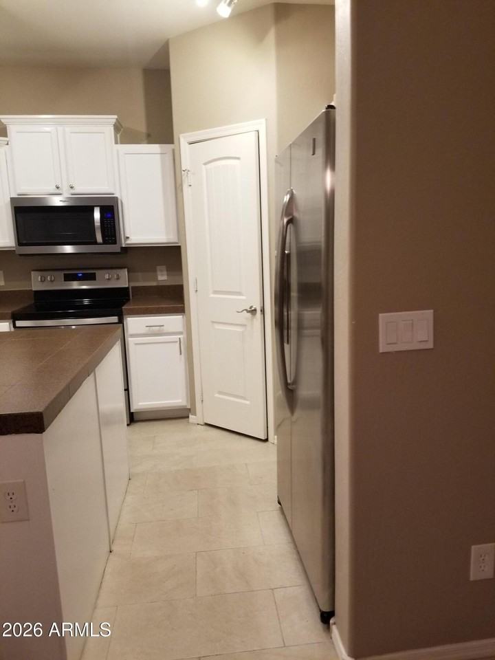 36554 W Alhambra St - Photo 5 of 14