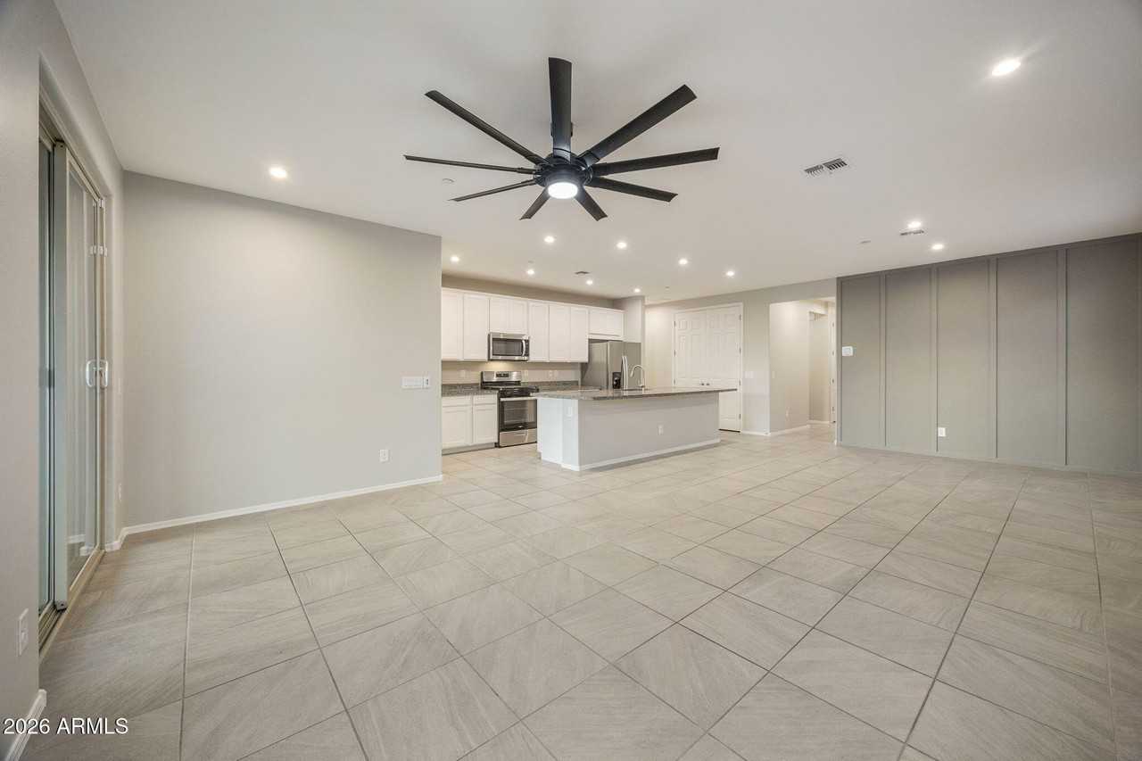 31382 N 130th Ave - Photo 6 of 40