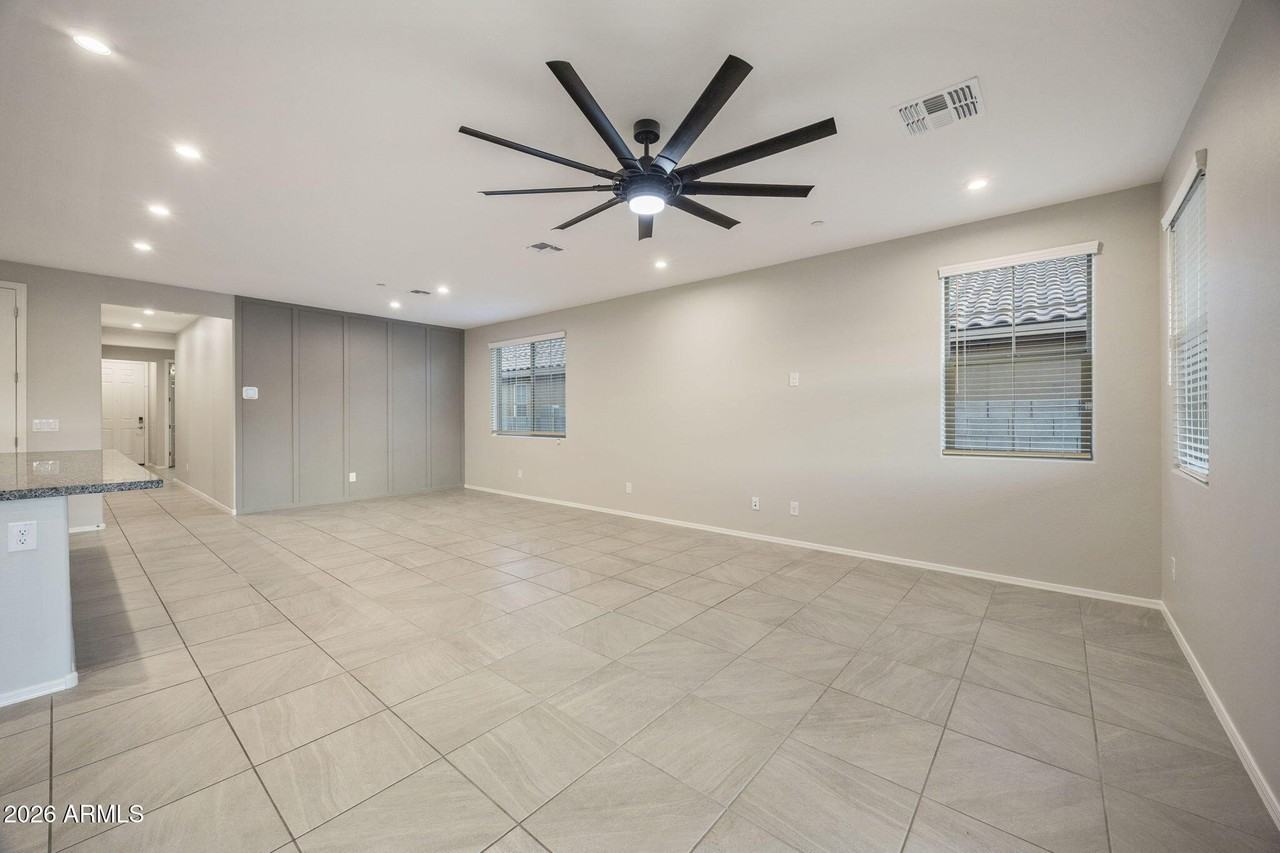 31382 N 130th Ave - Photo 7 of 40