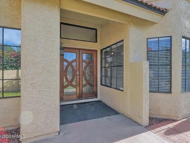 8979 E Gail Rd - Photo 2 of 33