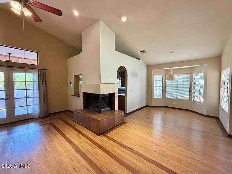 8979 E Gail Rd - Photo 4 of 32