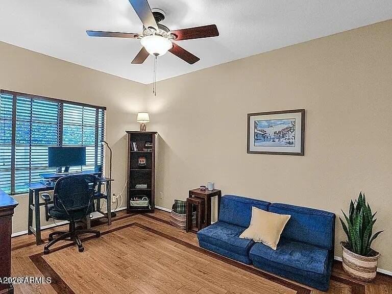 8979 E Gail Rd - Photo 5 of 32