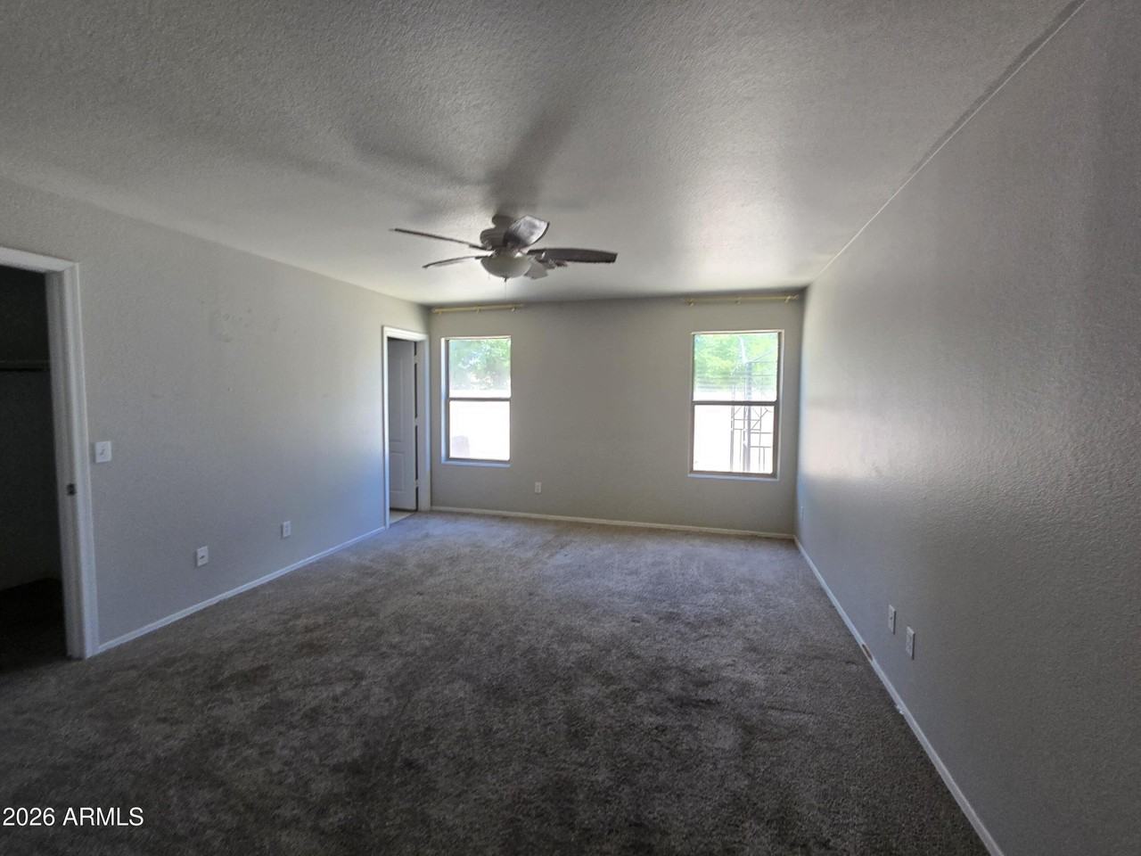 15702 W Watson Ln - Photo 7 of 8