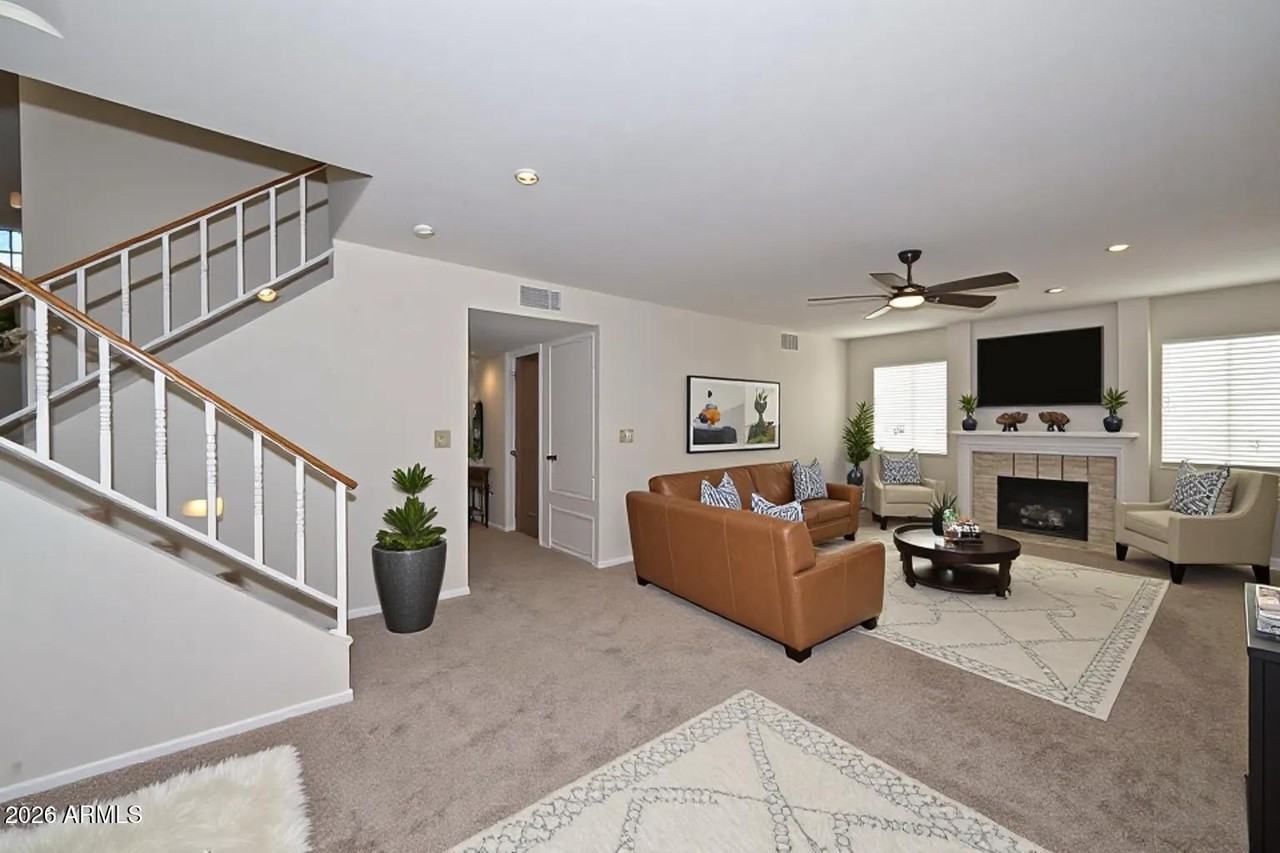 7629 W Kristal Way - Photo 4 of 26