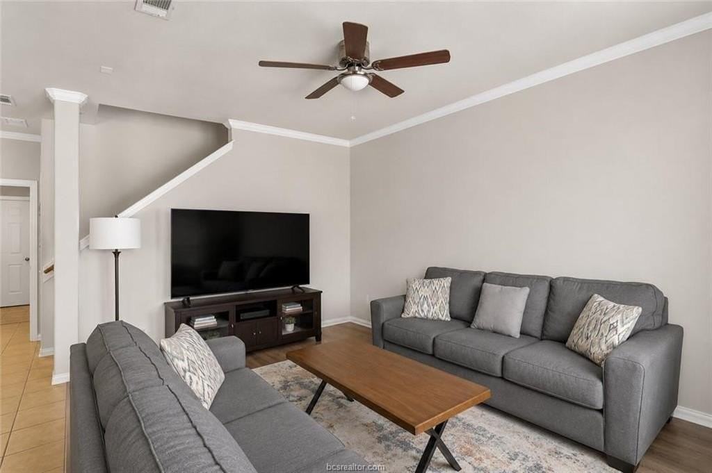 1001 Krenek Tap Rd #803 - Photo 3 of 20