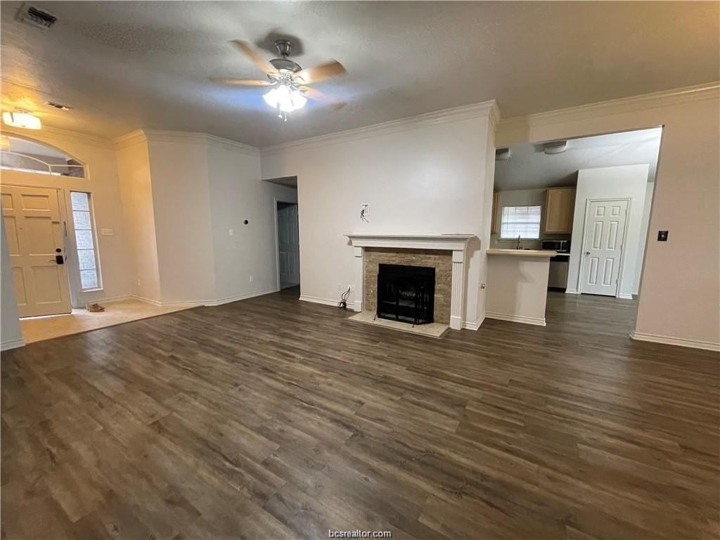 2828 Brandywine Cir - Photo 2 of 14