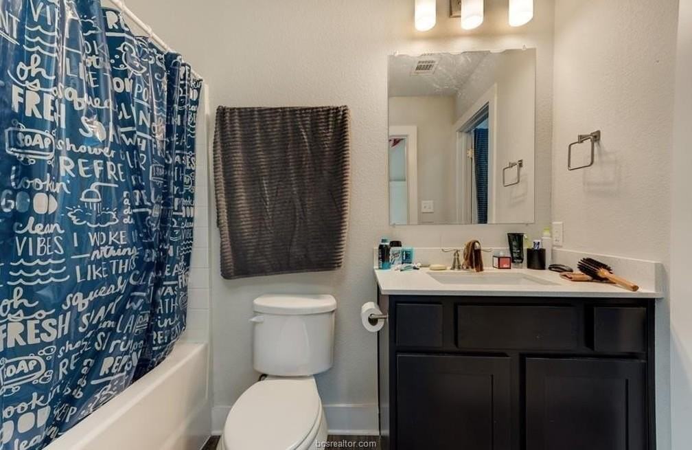 4308 Oaklawn St - Photo 7 of 10