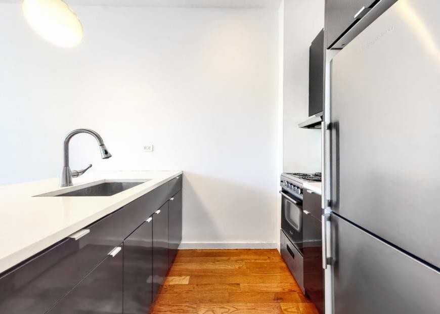 300 Lincoln Rd - Photo 3 of 5