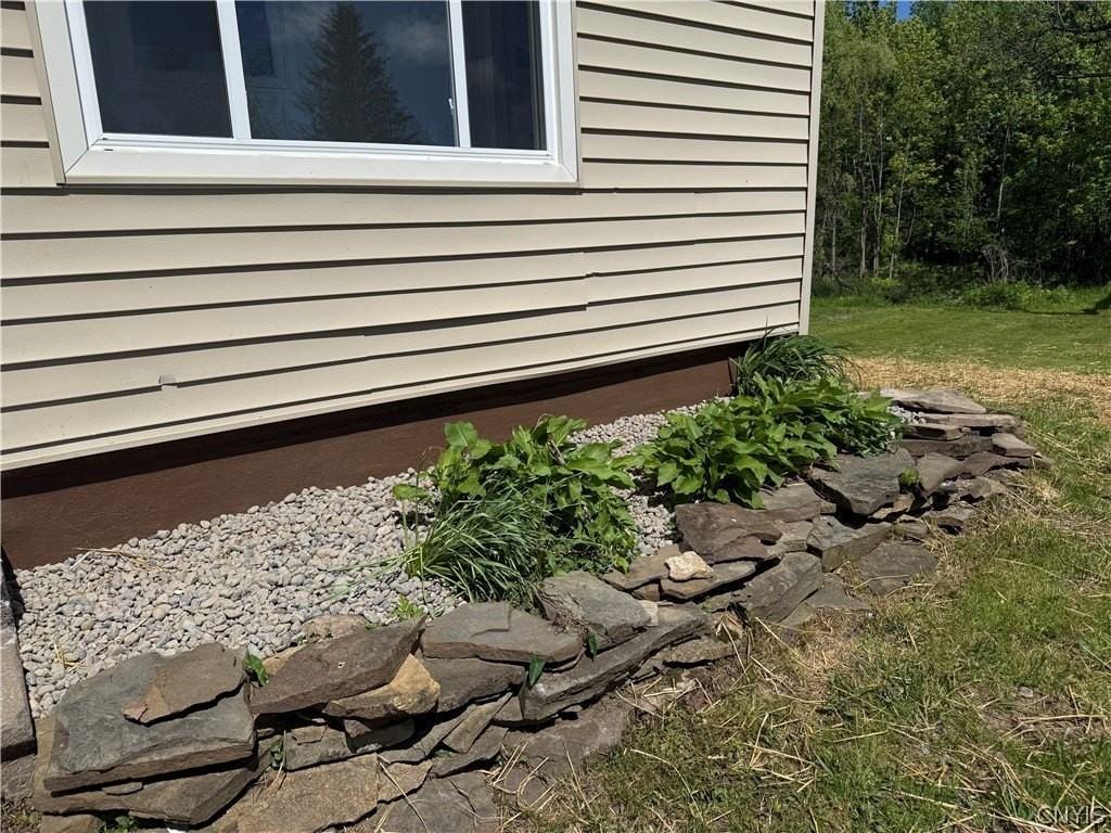 6637 Dix Rd - Photo 4 of 39