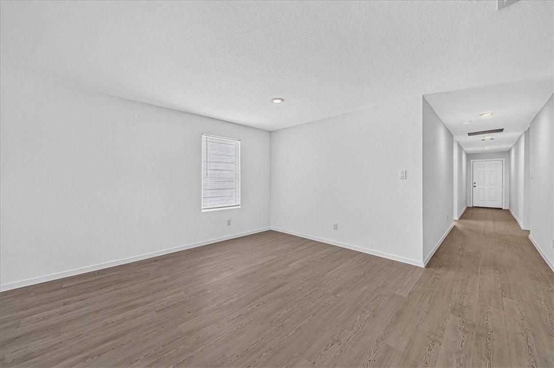 1314 Lady Yoli St - Photo 5 of 40