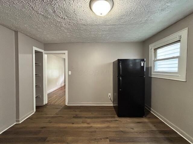 768 N Dawson Ave - Photo 4 of 7