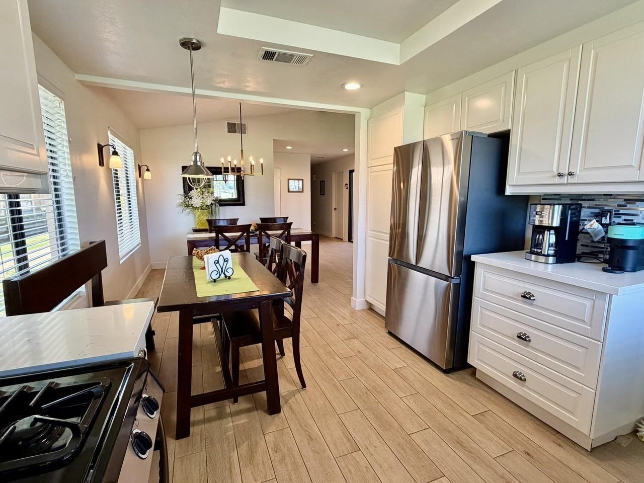 144 Las Lomas - Photo 7 of 14