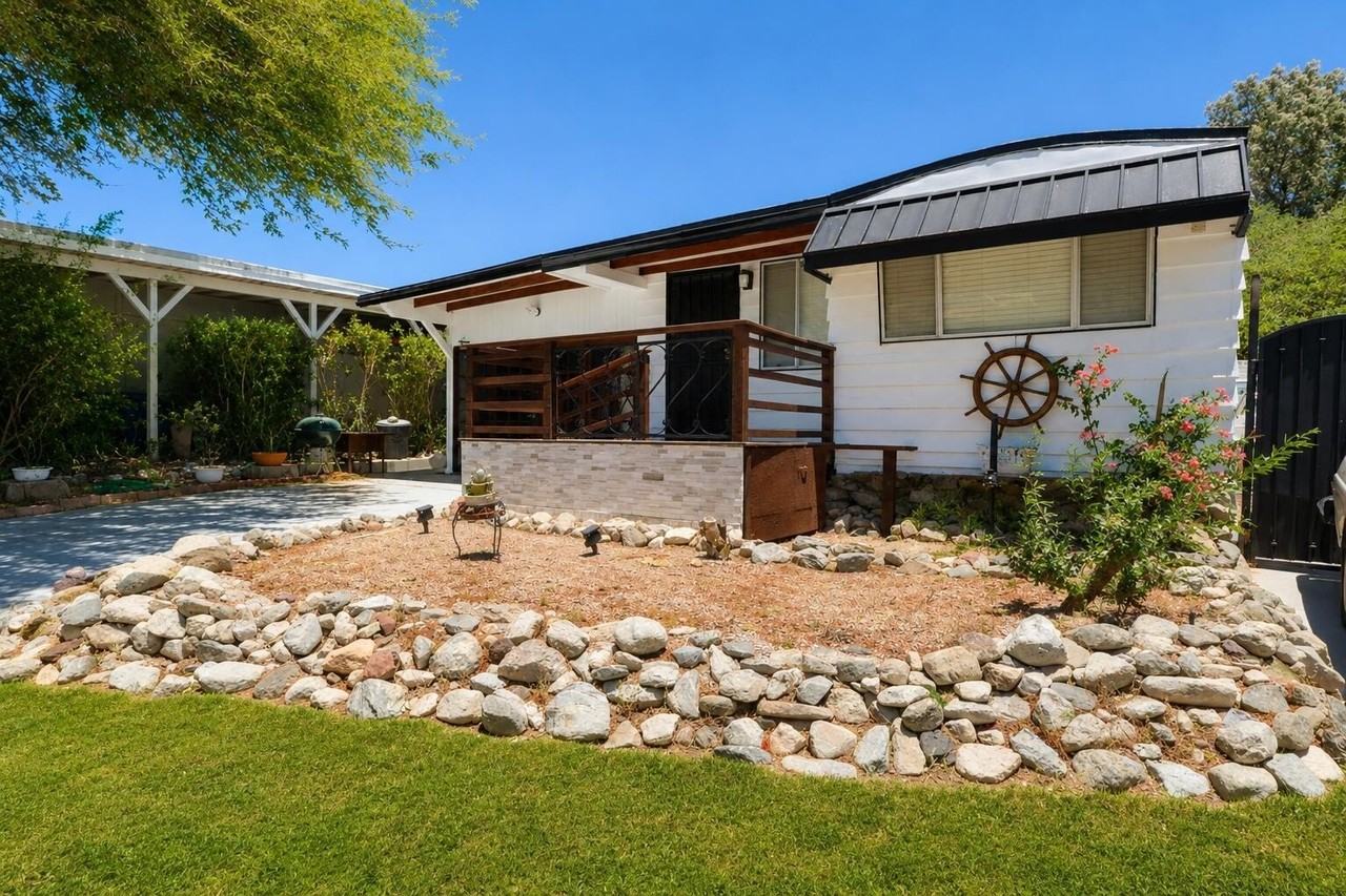 69360 Poolside Dr - Photo 2 of 9