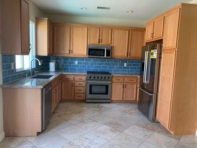 104 Shoreline Dr - Photo 3 of 27