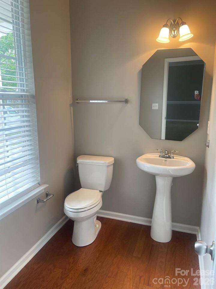 13606 Delstone Dr - Photo 2 of 28