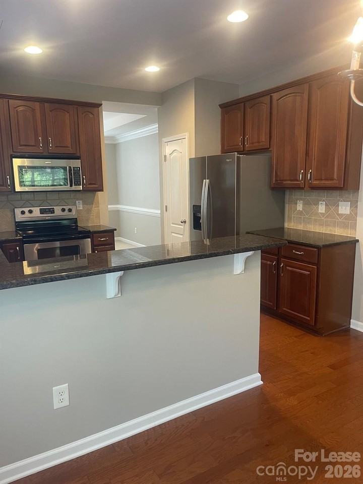13606 Delstone Dr - Photo 5 of 28