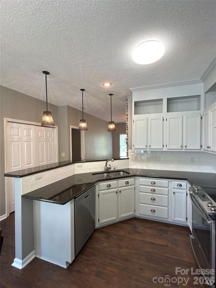 12326 Agate Ln - Photo 7 of 14