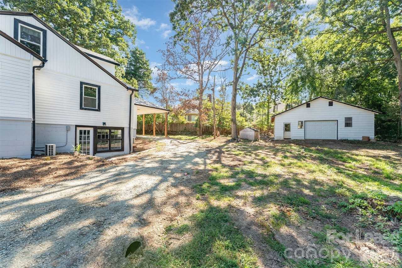 1906 New Garden Rd - Photo 2 of 35