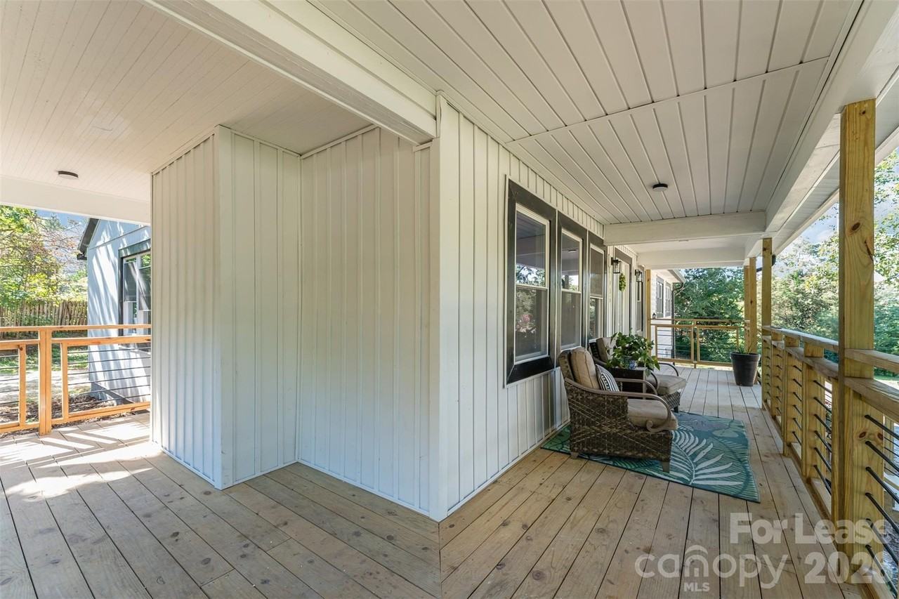 1906 New Garden Rd - Photo 7 of 35