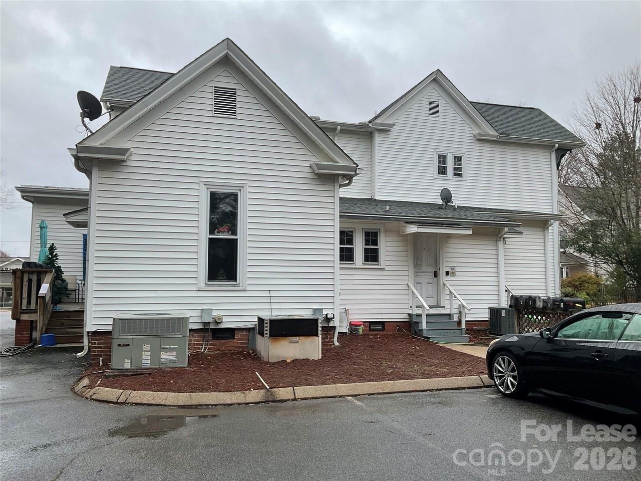 409 N Main St #6 - Photo 2 of 13