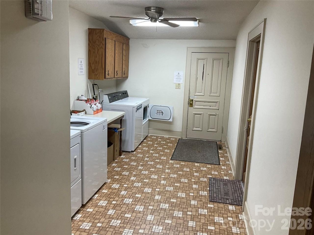 409 N Main St #6 - Photo 5 of 13