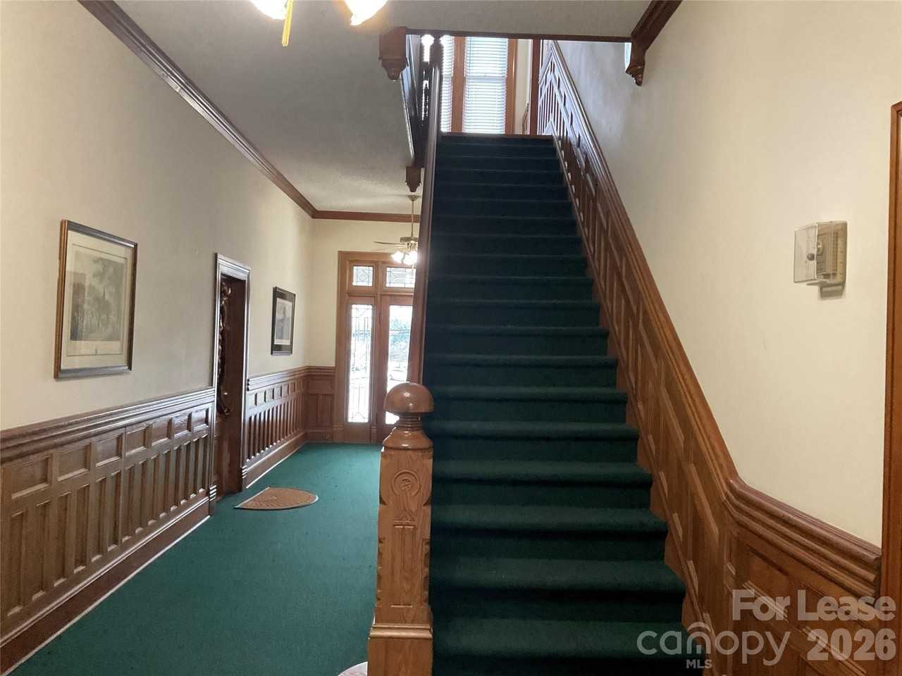 409 N Main St #6 - Photo 6 of 13