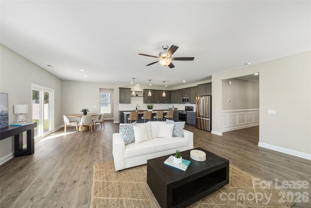 11507 Valley Oaks Ln - Photo 7 of 45