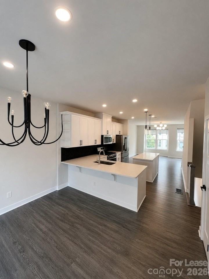 448 W Tremont Ave - Photo 4 of 11
