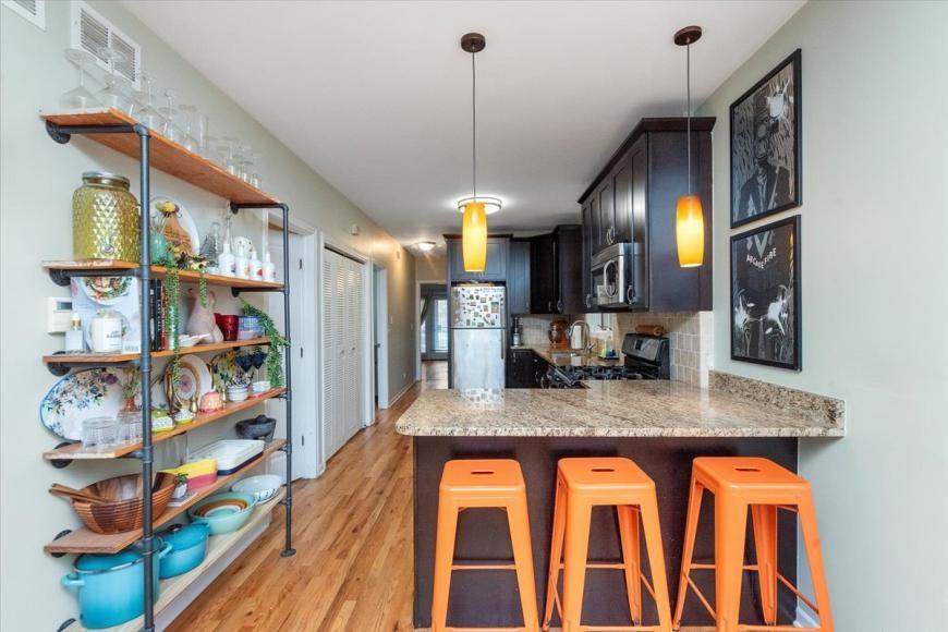 1510 N Elk Grove Ave - Photo 2 of 10