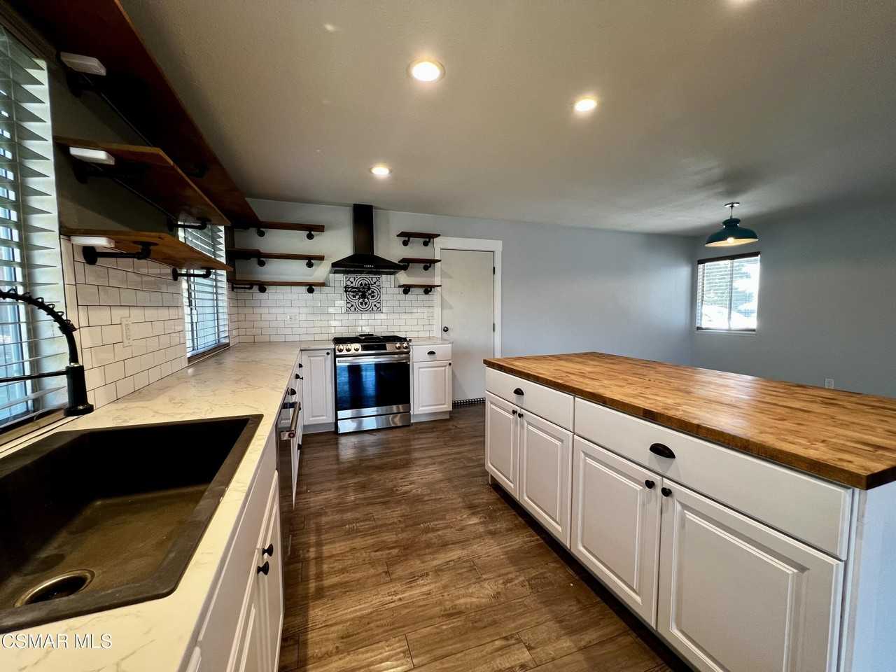 604 Hudspeth St - Photo 3 of 31