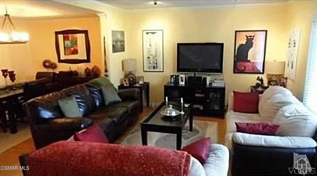 255 Green Moor Pl - Photo 2 of 5