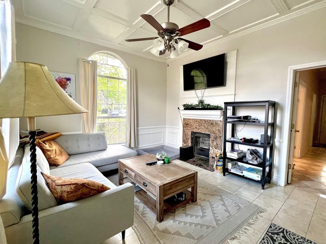4662 Jenkins Ave - Photo 4 of 15