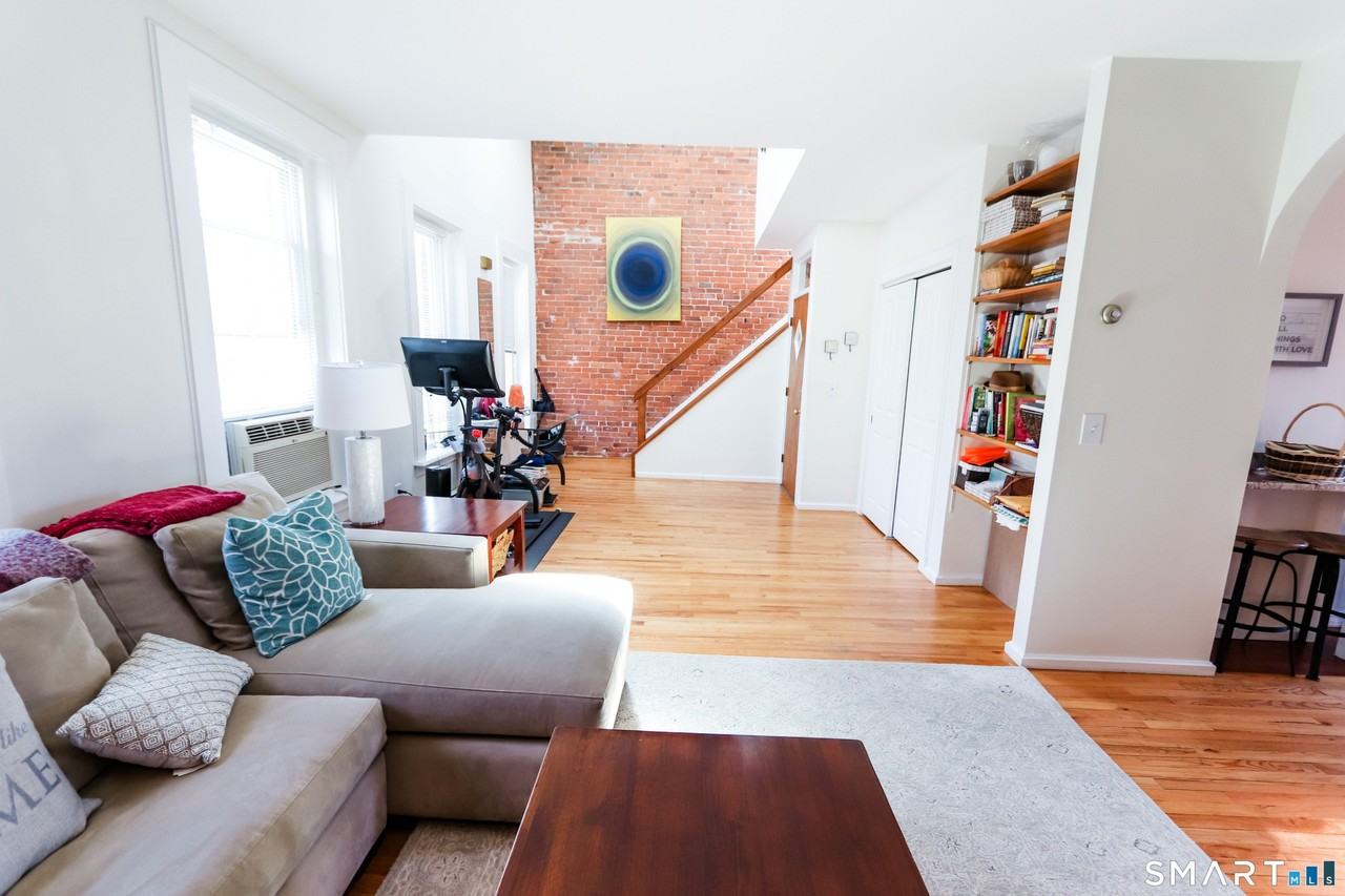182 Chestnut St #2 - Photo 2 of 15