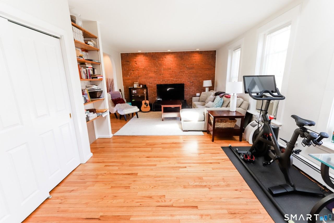 182 Chestnut St #2 - Photo 3 of 15
