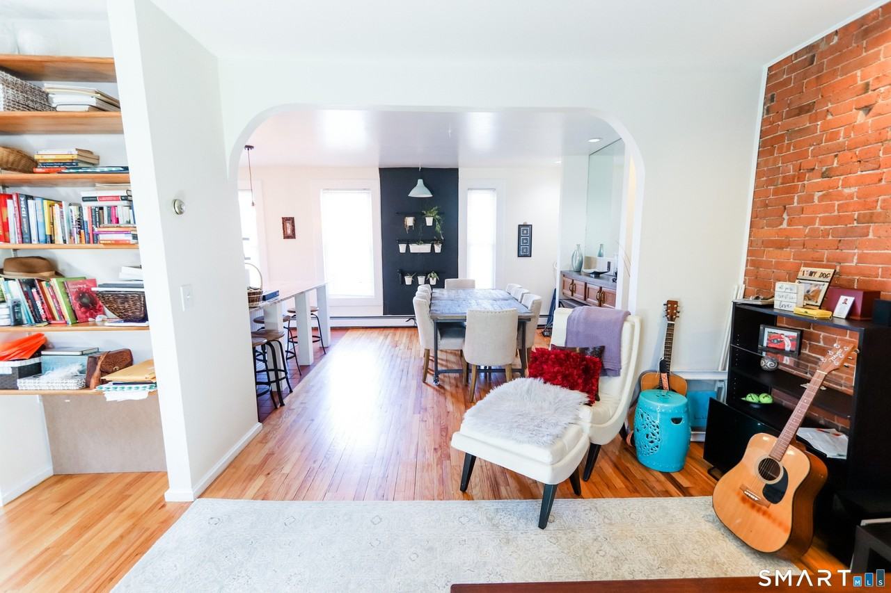 182 Chestnut St #2 - Photo 5 of 15