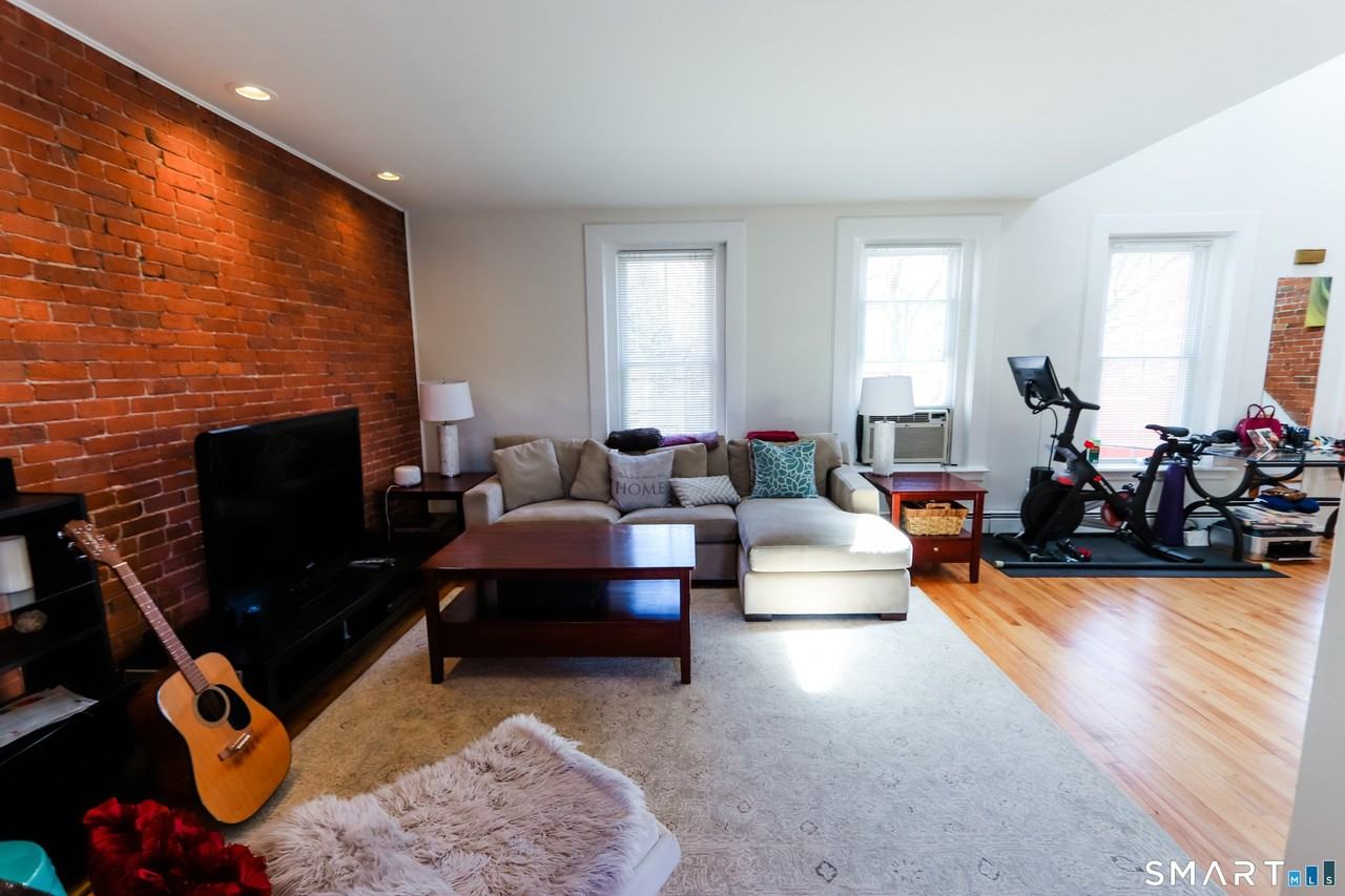 182 Chestnut St #2 - Photo 6 of 15
