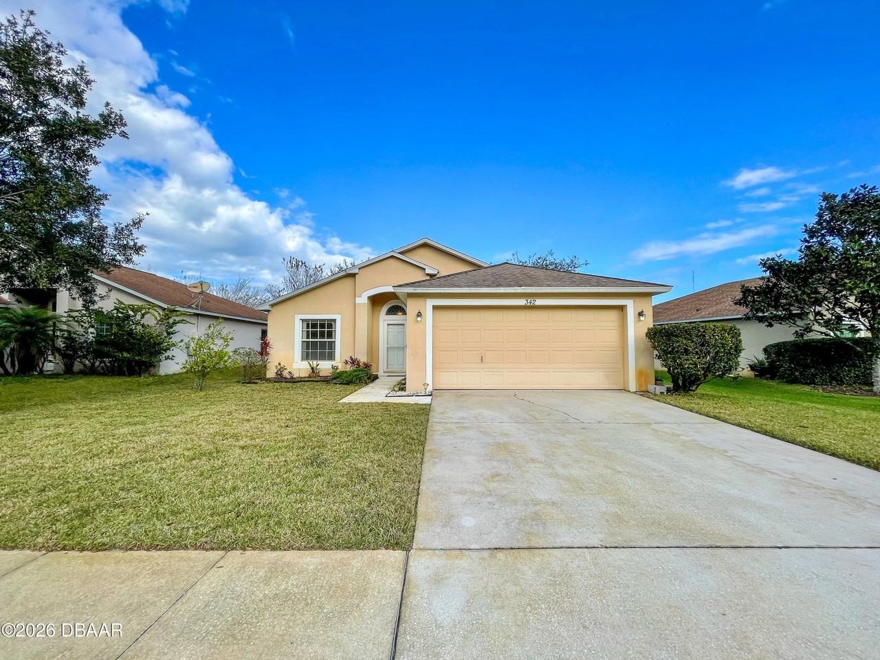 342 Dahoon Holly Dr - Photo 2 of 24