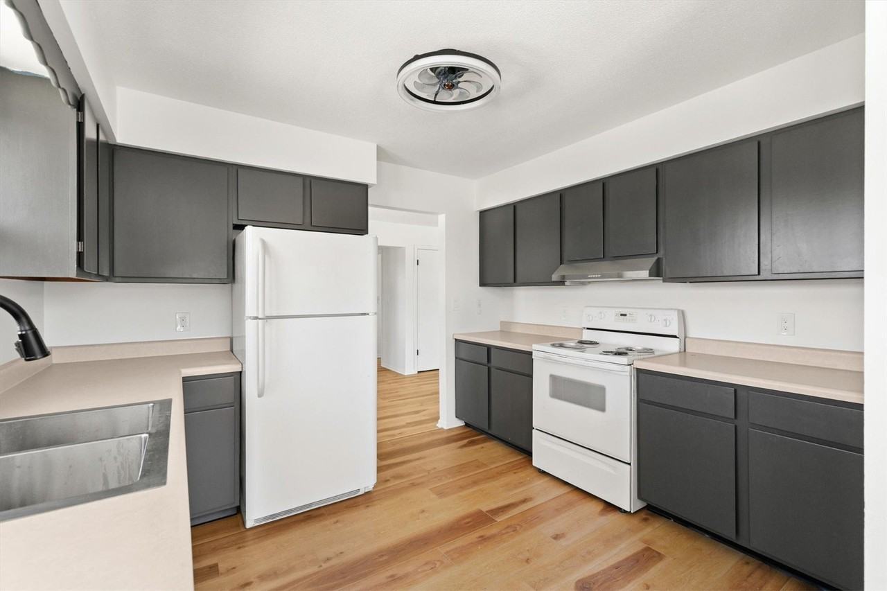 104 Nw Sharmin Dr - Photo 6 of 13