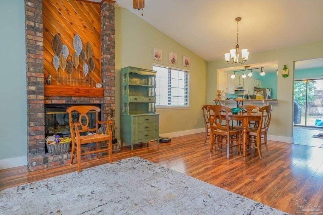 1030 Alderwood Way - Photo 4 of 8