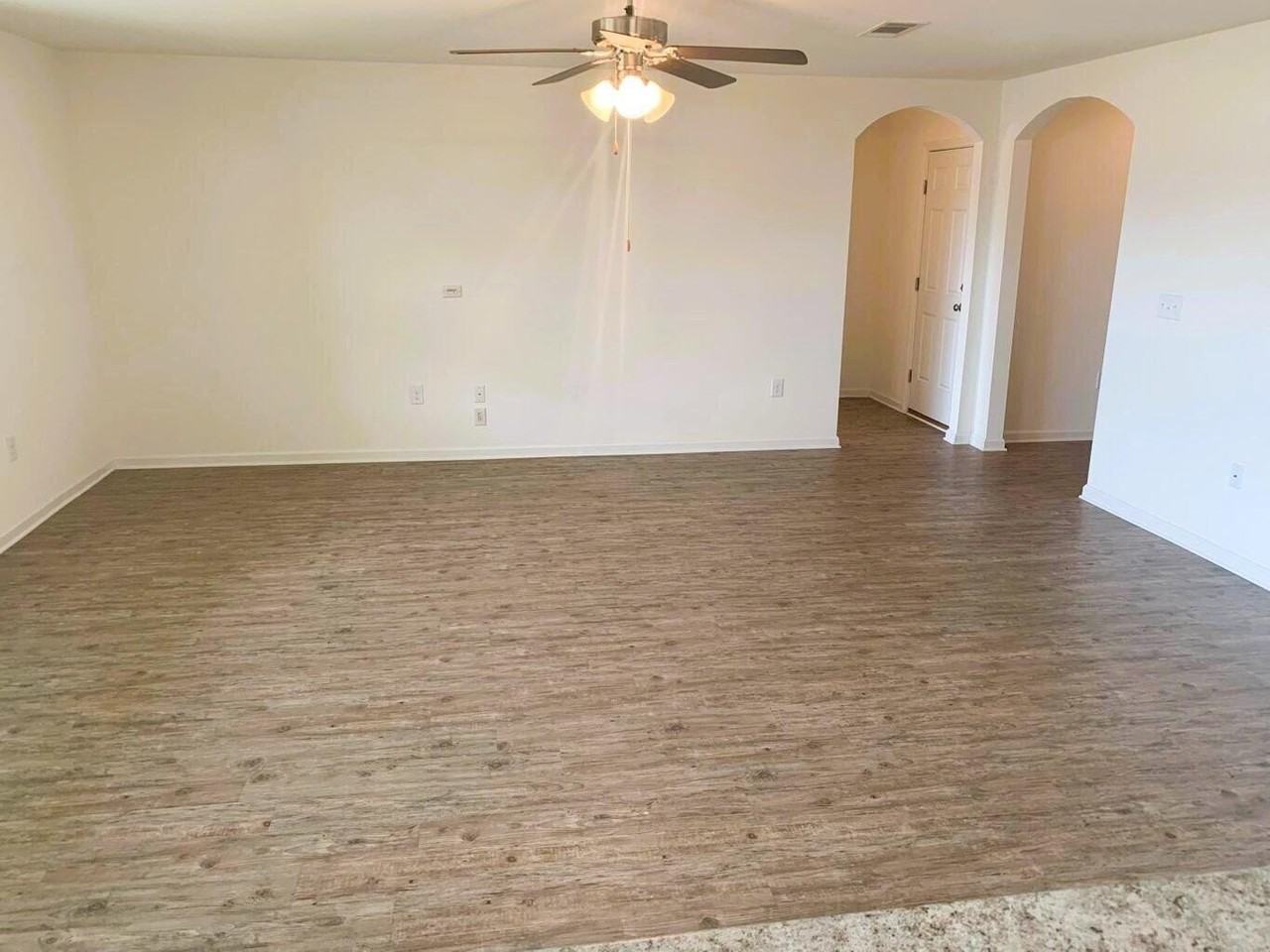 4924 Kensington Ln - Photo 5 of 14