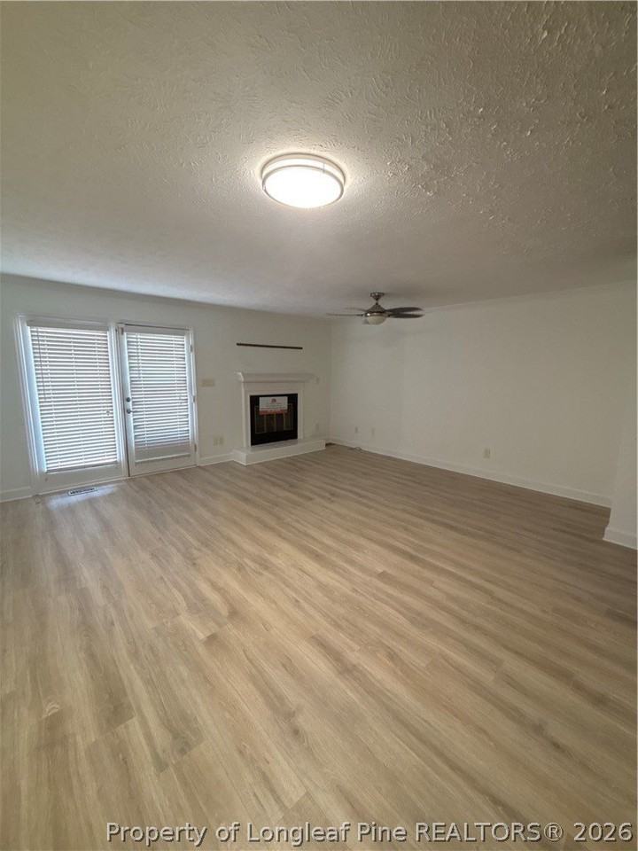 457 Lands End Rd - Photo 4 of 25