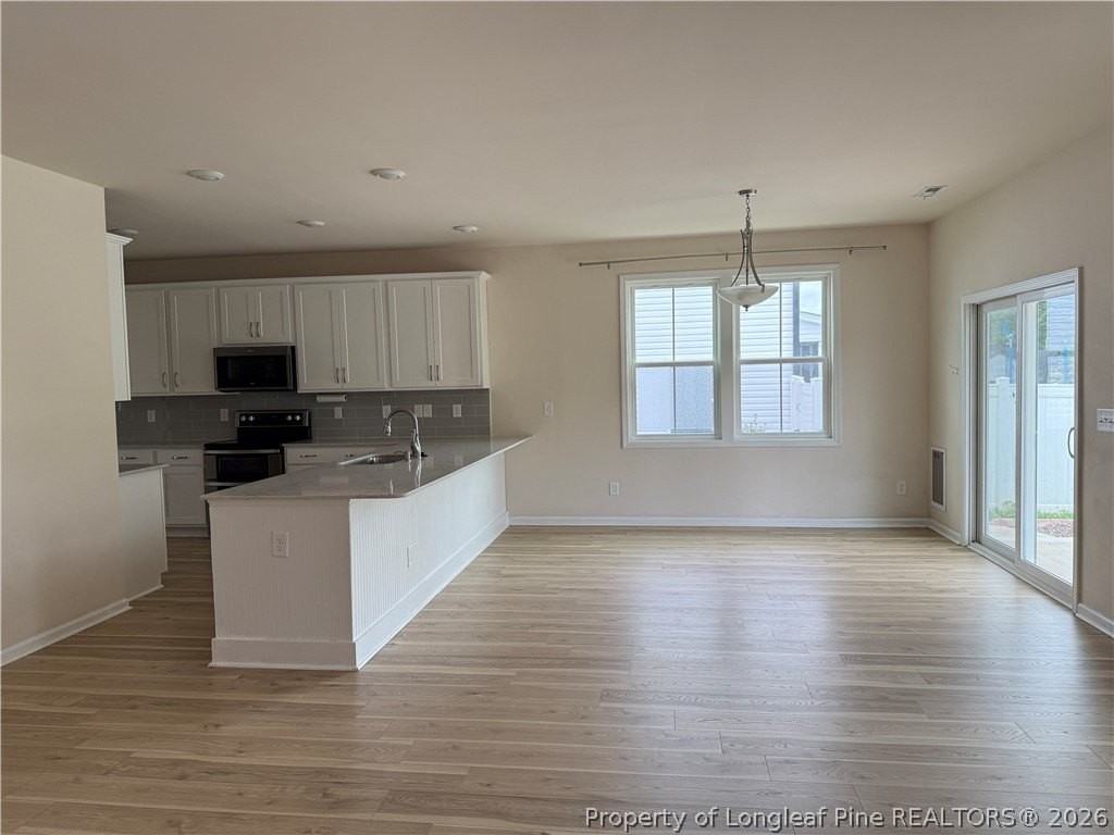 487 Union St - Photo 7 of 32