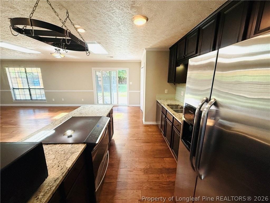 6927 Wickersham Dr - Photo 3 of 19
